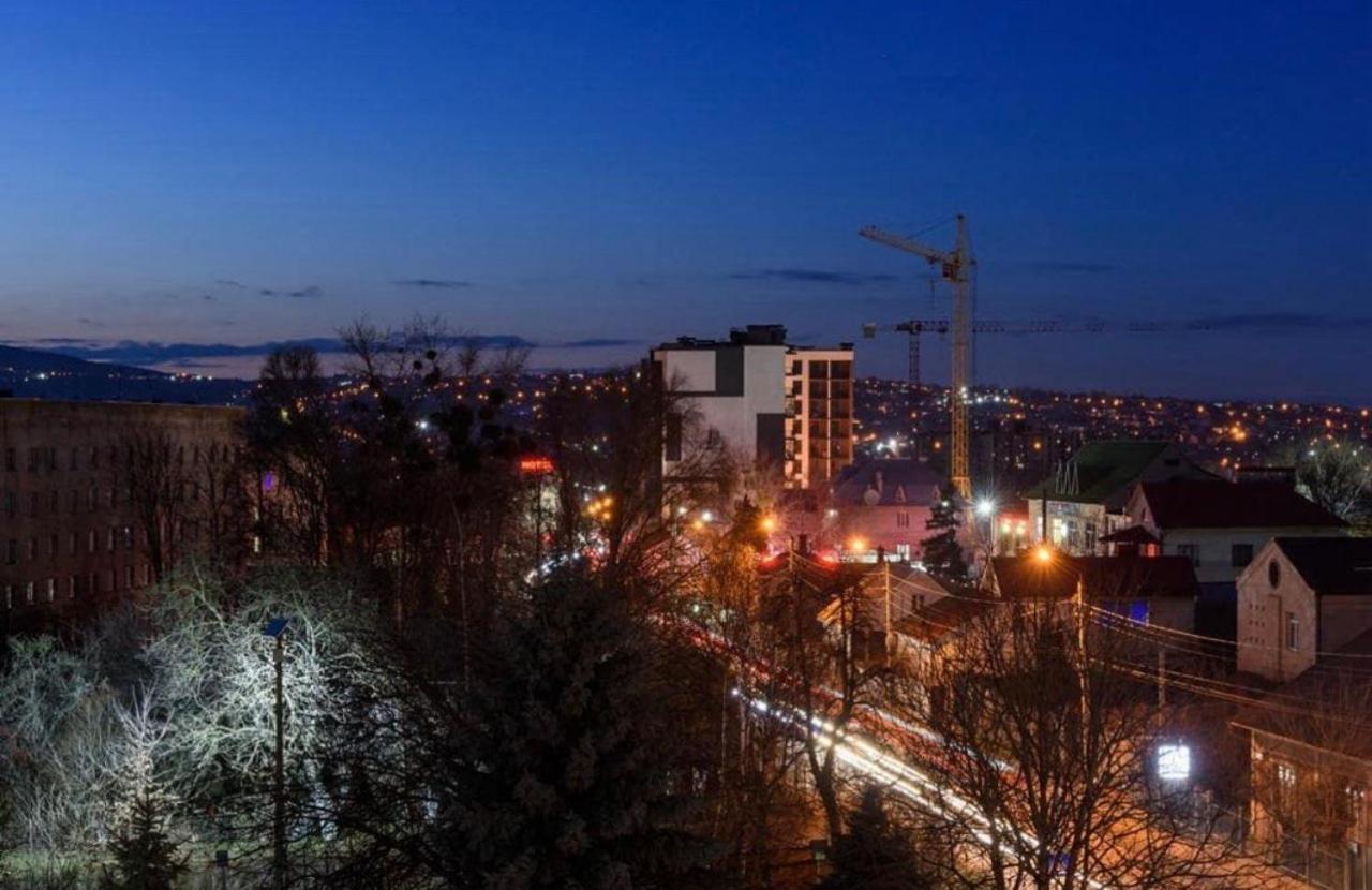 Затишна Красива Квартира-Студія В Новобудові З Балконом Чернівці Екстер'єр фото